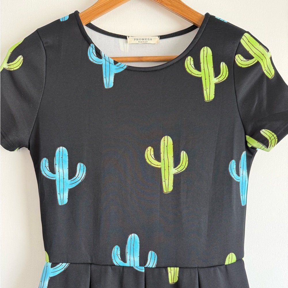 Promesa Cactus Print Midi Dress Size Small Made in USA Black Novelty Print - Picture 5 of 9